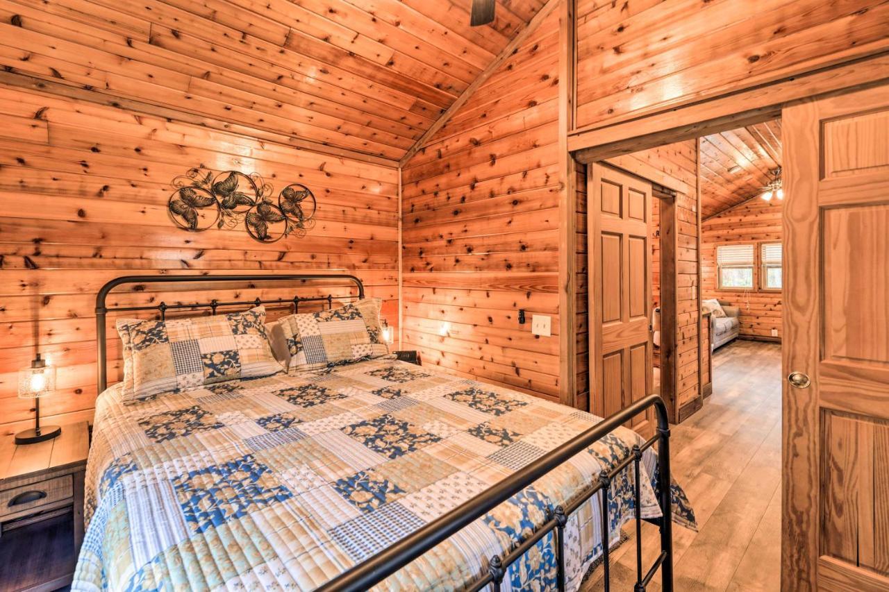 Charming New Bern Log Cabin - Pets Welcome! Eksteriør billede