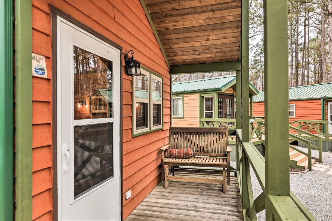 Charming New Bern Log Cabin - Pets Welcome! Eksteriør billede
